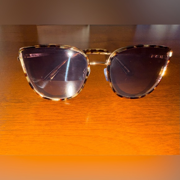 Accessories - Tortoise Shell Sunglasses
